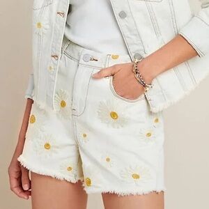 Anthropologie BlankNYC Daisy Ultra High-Rise Embroidered Daisy Cut-Off Size 25